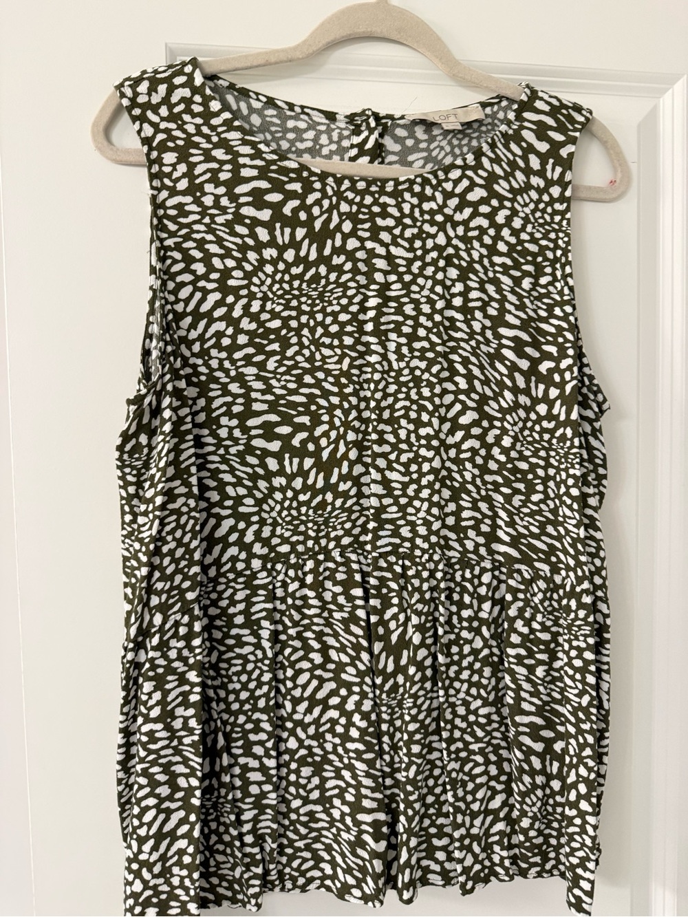 LOFT Olive and White Printed Sleeveless Peplum Camisole